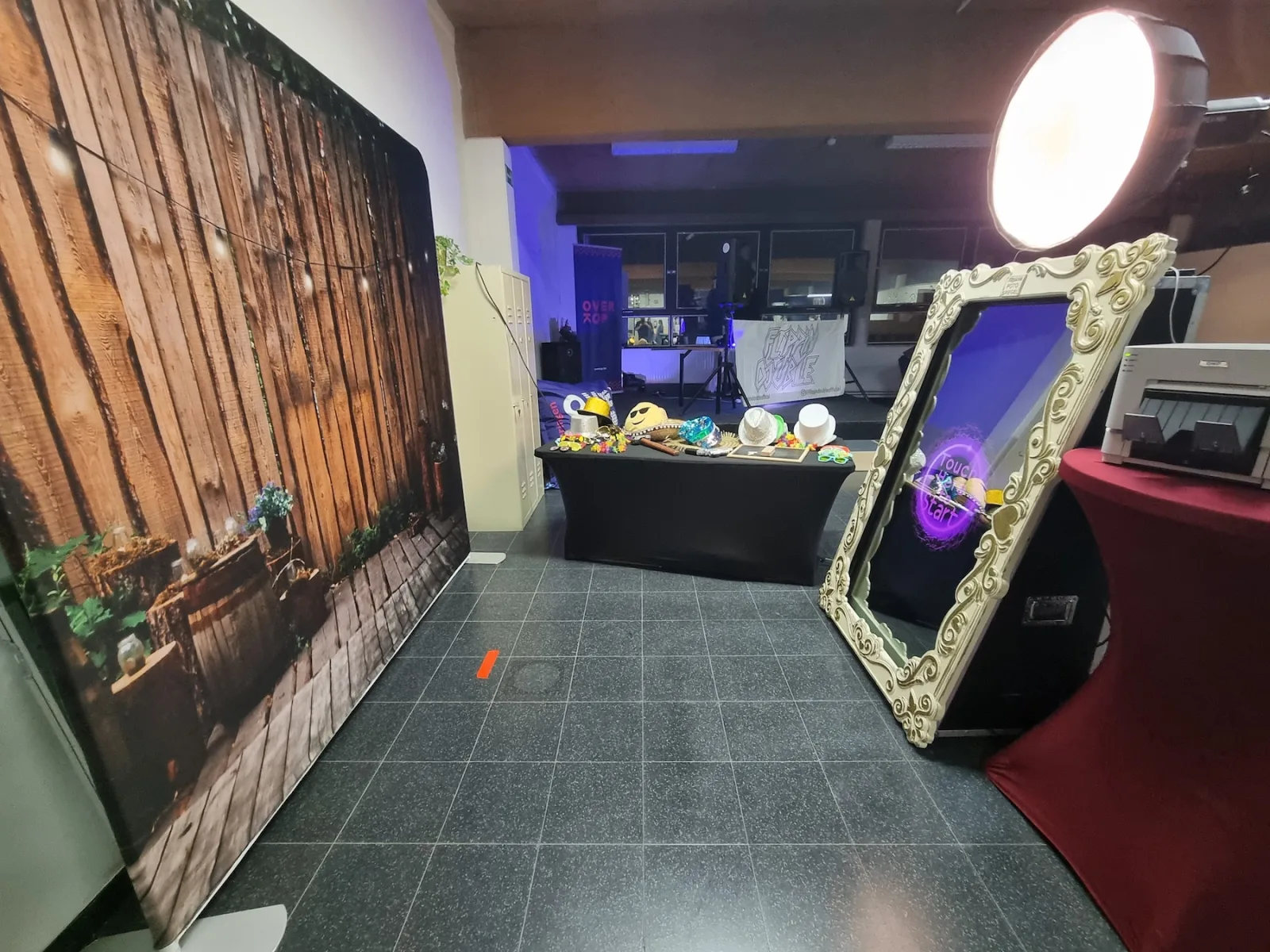 De Magische Fotospiegel opgesteld op een evenement